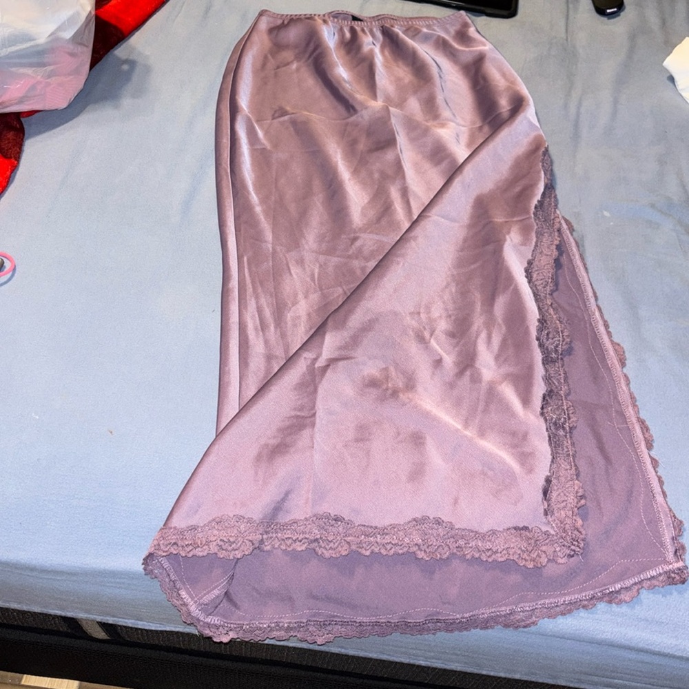 Wild fable size xx small 
Lounge long skirt 
Slit on side